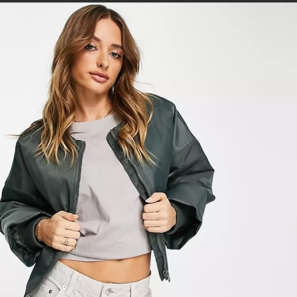 NWOT.. Topshop Green Nylon Crop Bomber Jacket Size 12